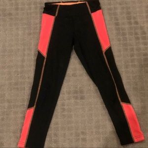 Athletic leggings